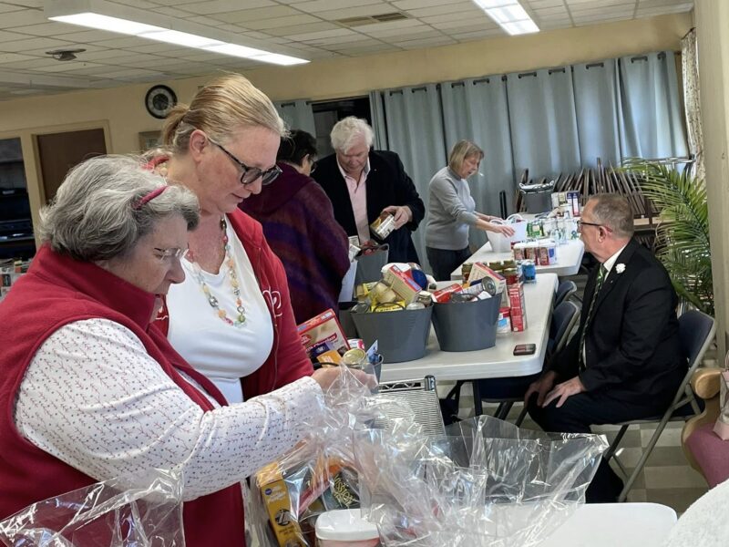 Thanksgiving Baskets