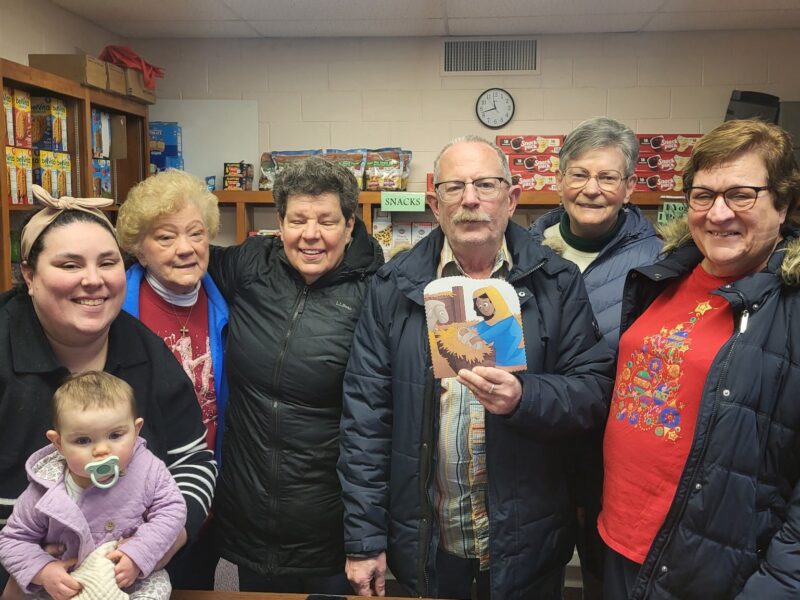 RamPacks Packing Team with Flat Nativity